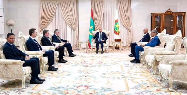 Le Président de la République reçoit une délégation…